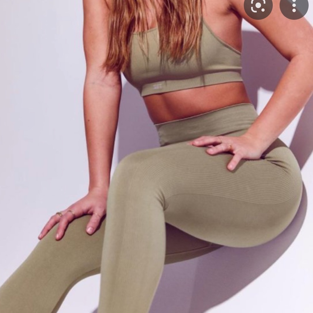 Set Active x Madelyn Cline Seagrass Set